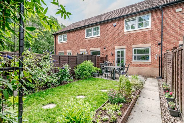 36 Lytham Court, Chorley photo 4