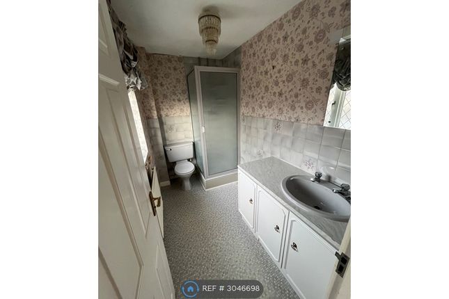 Catesby Green, Luton photo 4