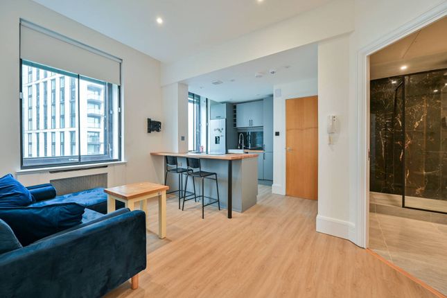 Thumbnail Flat to rent in Whitehouse Apartments, Waterloo, London