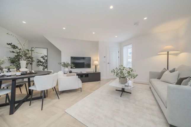 58B, Waldeck Road, London photo 2