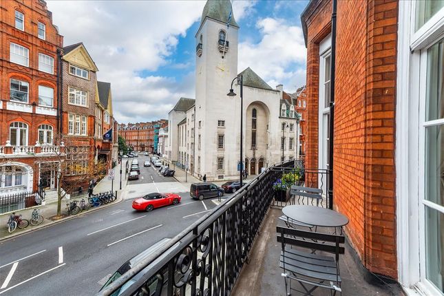 Flat to rent in Pont Street, Chelsea, London