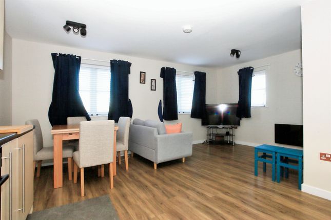 143, Hargate Way, Peterborough photo 4