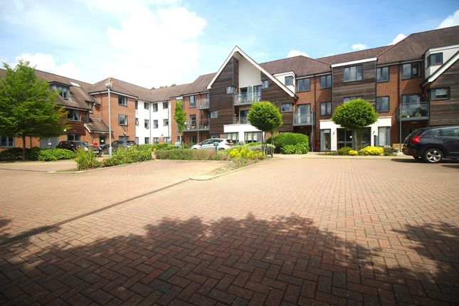 Thumbnail Property for sale in Darkes Lane, Potters Bar