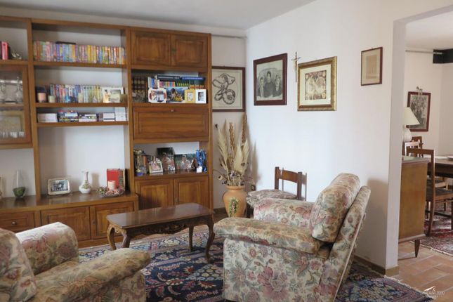 Semi-detached house for sale in Lucca, Minucciano, Italy