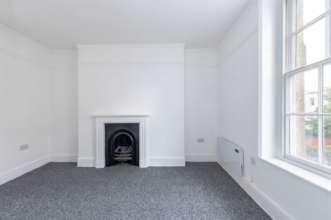 Flat 4 Berkeley Villa, Berkeley Street, Cheltenham photo 2