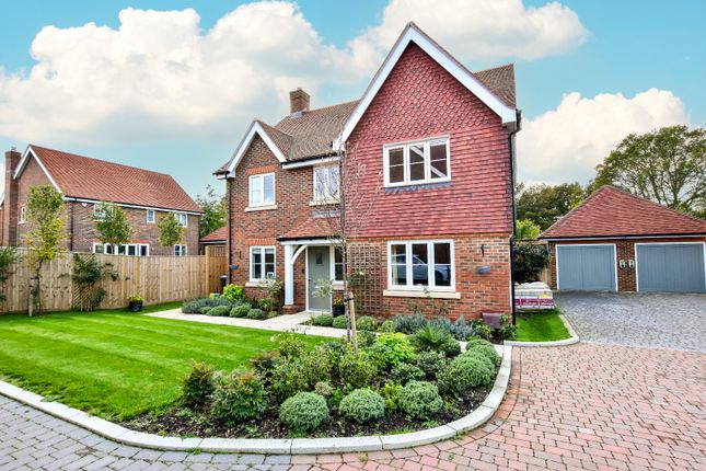 Detached house for sale in Tulip Close, Chipperfield, Kings Langley WD4