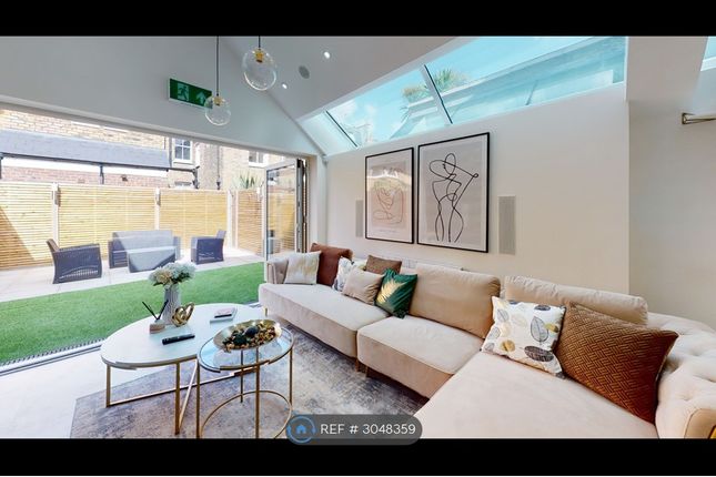 Lochaline St, London photo 3