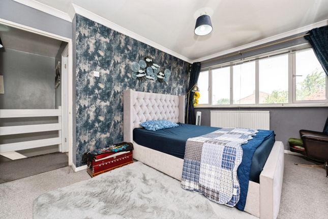 ROOM 2, Tilbury photo 2