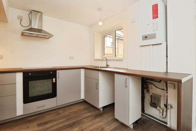 9, Handcross Court, CORBY photo 3