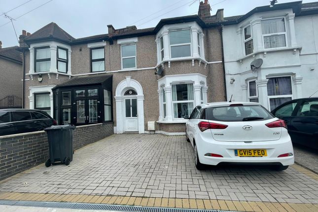 Thumbnail Terraced house for sale in Park Road, Ilford