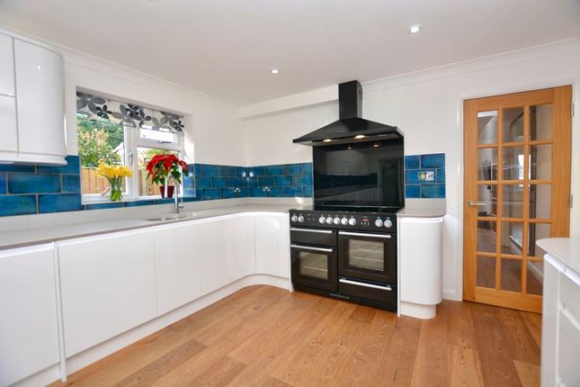 Semi-detached house to rent in Kings Chase, East Molesey