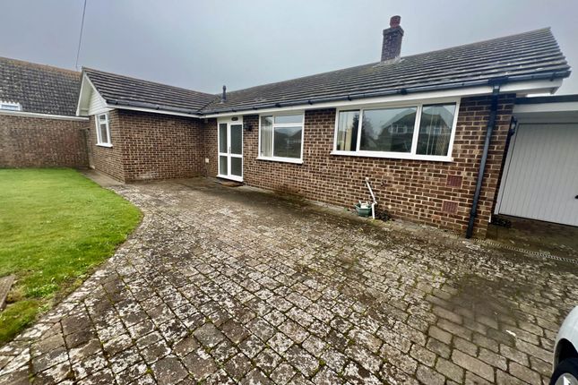 Bungalow to rent in The Bridgeway, Selsey