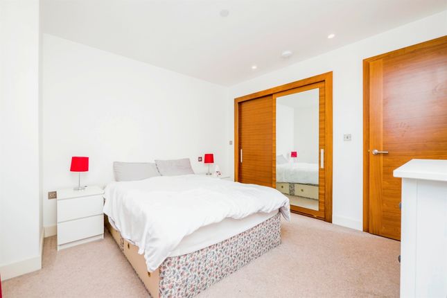 Flat for sale in The Hayes, Cardiff