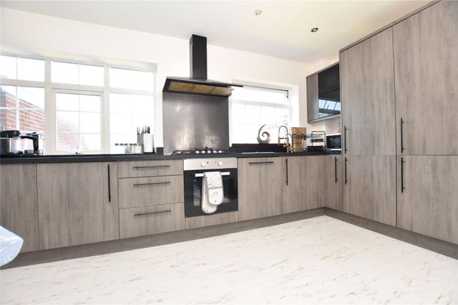 3, Troy Rise, Leeds photo 4