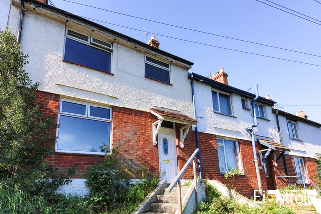 Terraced house to rent in Coombe Road, Brighton