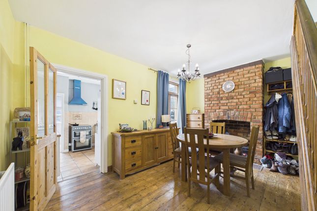 41 Richmond Road, Towcester photo 4
