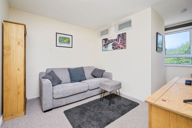14, Paynter Walk, Plymouth photo 2