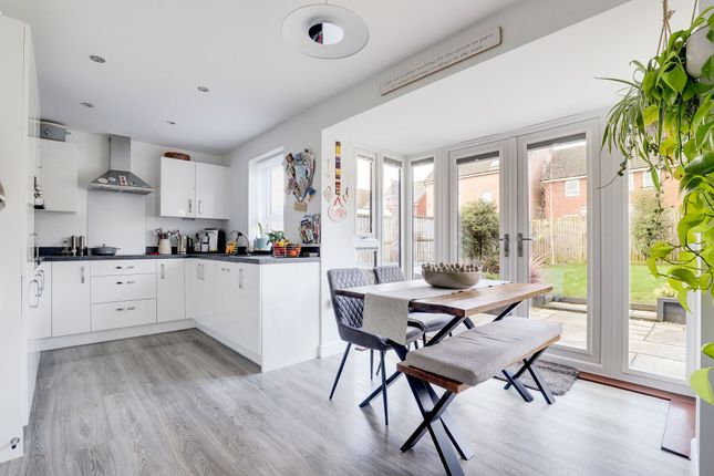 6 Hornbeam Close, Nottingham photo 3