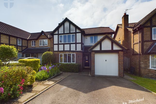 Thumbnail Detached house to rent in Beacon Close, Stone, Aylesbury