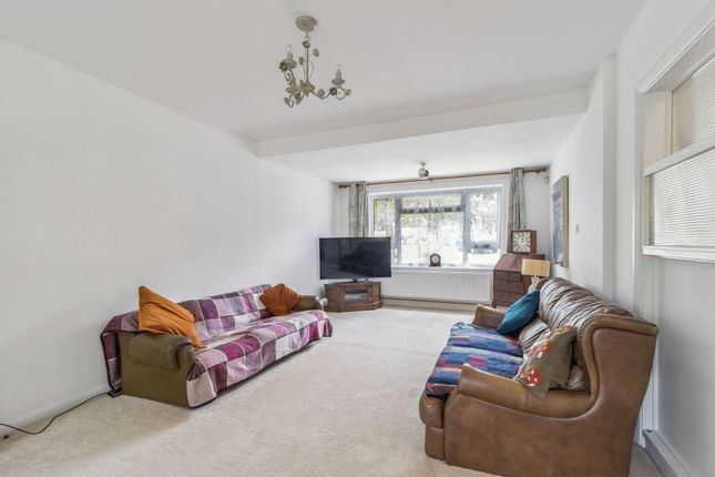 44, Birchmead Avenue, Pinner photo 4