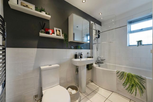 14, Morcom Road, West Midlands photo 4