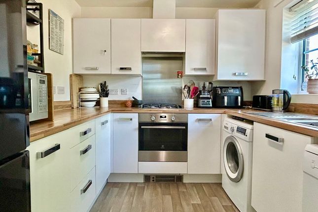 27, St. George Way, Newport photo 2