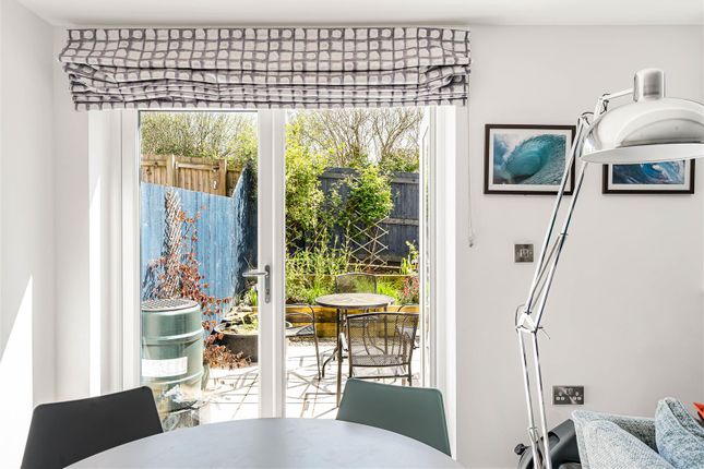 Flat 10 Rainbow View, Parkers Way, Totnes photo 4