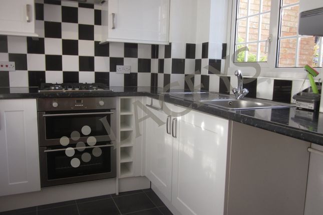 53 Beaulieu Drive, Yeovil photo 2