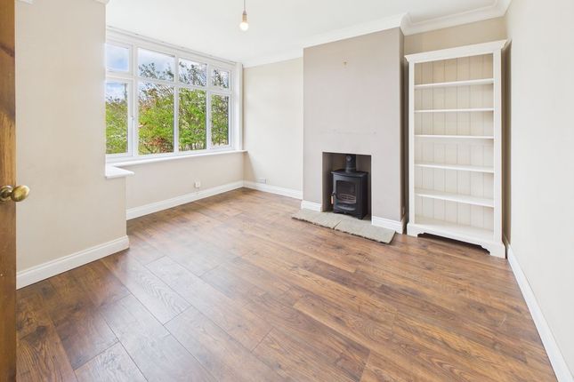 209, Chaldon Road, Caterham photo 3