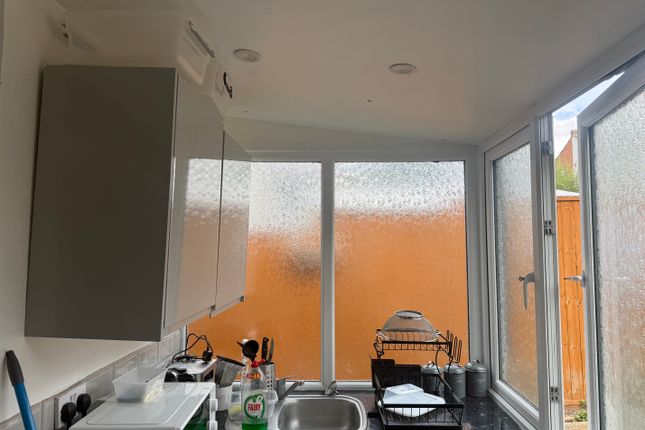 48, Thornton Heath photo 4