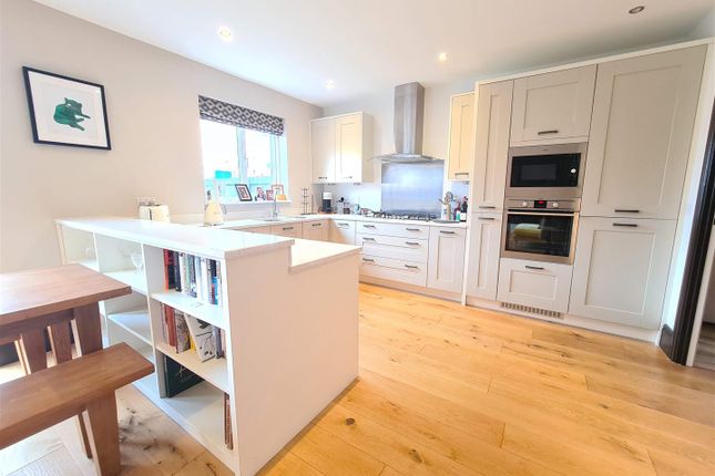 14, Fawcett Drive, Harrogate photo 3