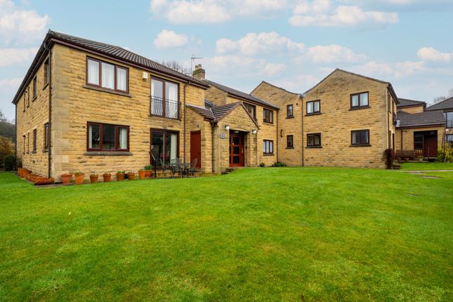 18 Harlow Grange Park, Harrogate photo 3