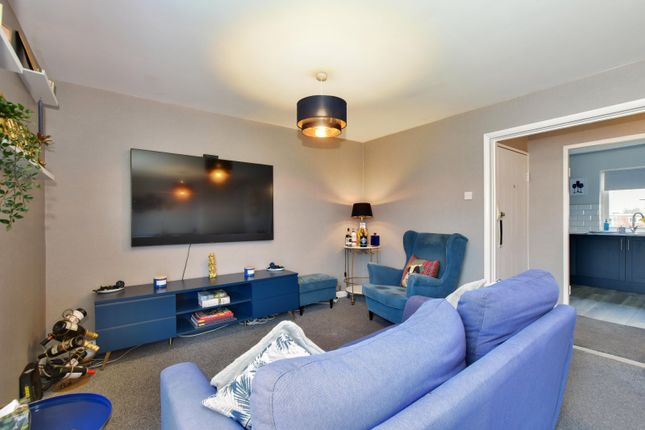 Flat for sale in Buttermere Place, Linden Lea, Watford
