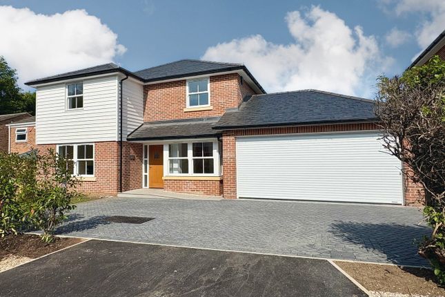 Thumbnail Detached house for sale in Willowmead, Sawbridgeworth