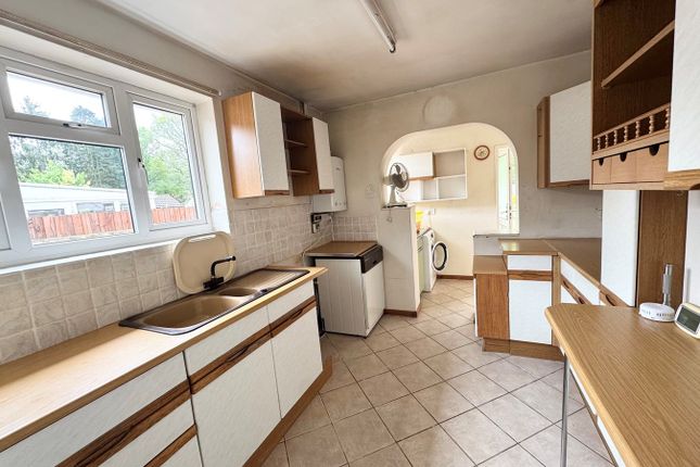 69, St Michaels Avenue, Guildford photo 3