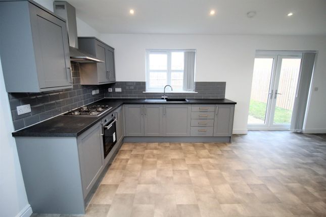 Detached house to rent in Briars Lane, Stainforth, Doncaster, South Yorkshire