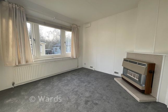 Dengrove Park, Shalloak Road, Canterbury photo 2
