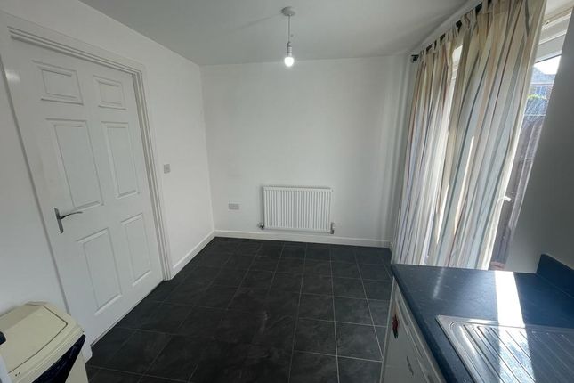 30, COVENTRY photo 3