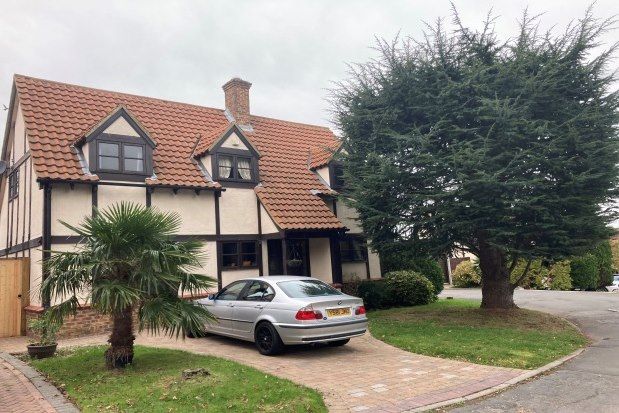 Thumbnail Property to rent in The Firle, Basildon