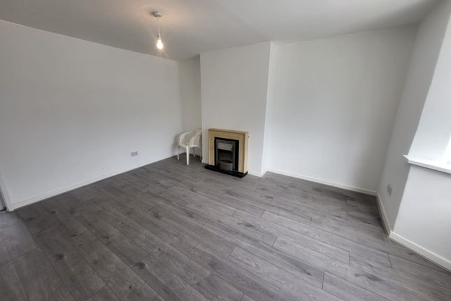 9 Walker Avenue, Wolverhampton photo 4