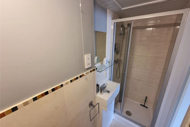 Flat 5, 64, Furnace Lane, Telford photo 4