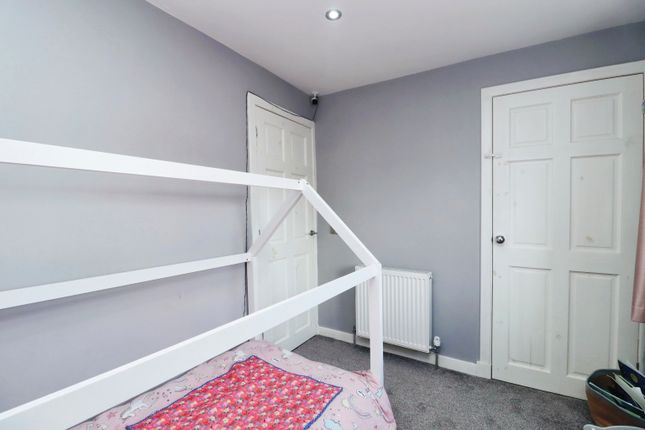 Terraced house for sale in Cluny Park, Cardenden