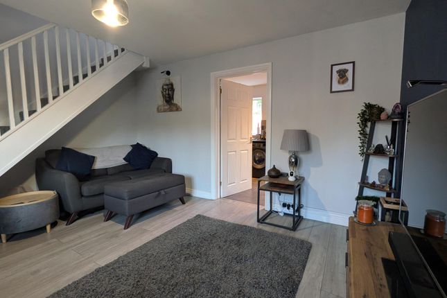 34, Cae Garw, Pontypridd photo 5
