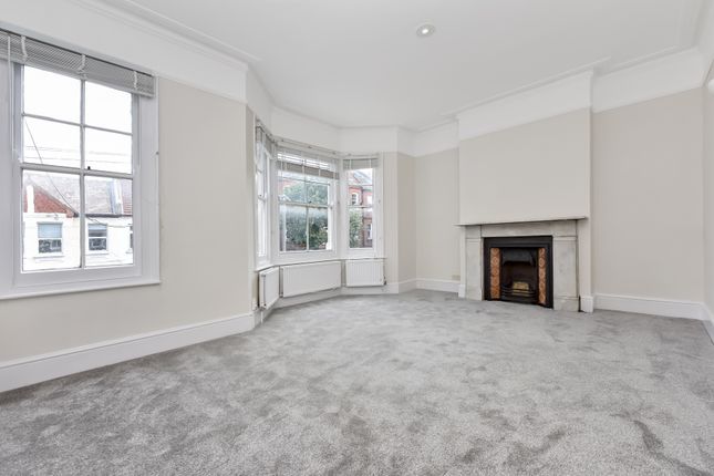 Thumbnail Flat to rent in Rowfant Road, Balham