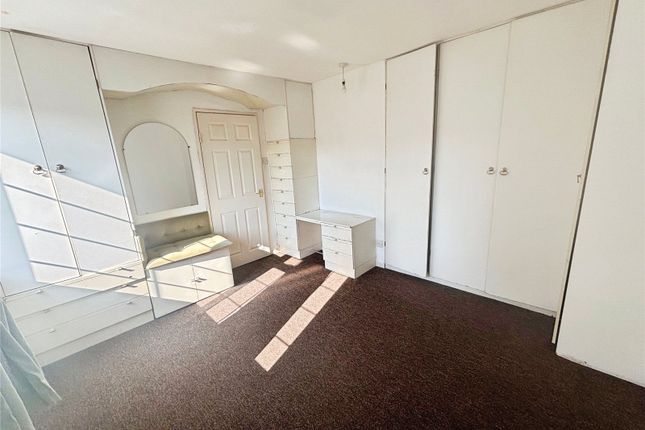 14, Forbes Close, Leicester photo 3