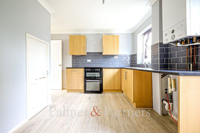 12, Westridge Way, Essex photo 3