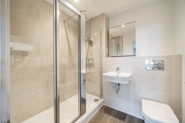 Flat 17,, Summit House, West Wickham photo 4