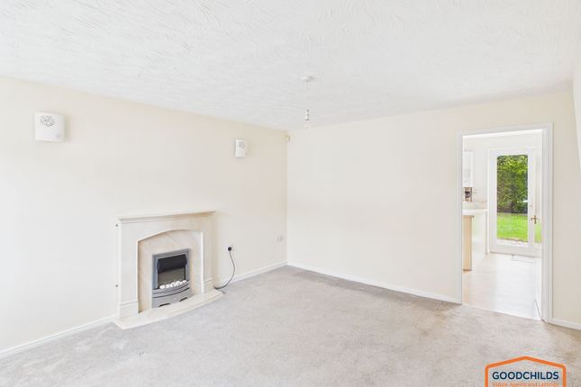 18 Ennerdale Close, Walsall photo 4