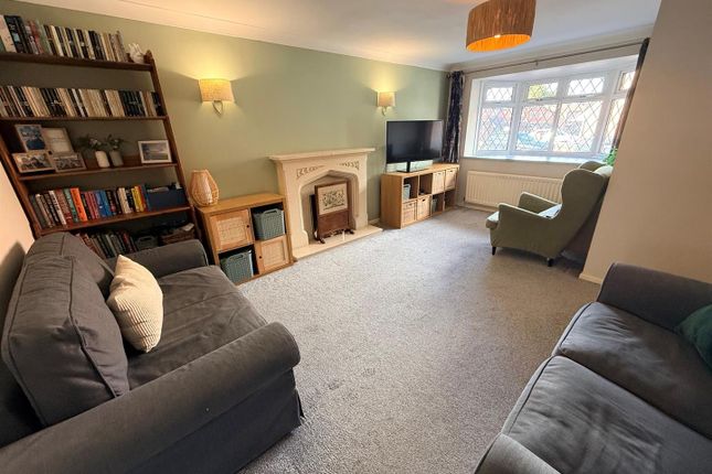4, Bramber Way, Stourbridge photo 3