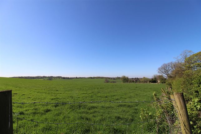 Knowsley Cottage, Dill Hall Brow, Chorley photo 3